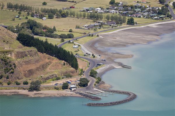 Kawakawa Bay
